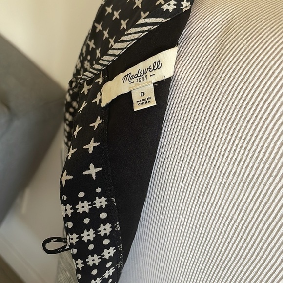 Madewell black and white mixed printed keyhole back dress - Picture 8 of 9